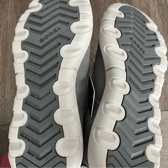 NWT Sorel explorer ll drift wp - Picture 4 of 5